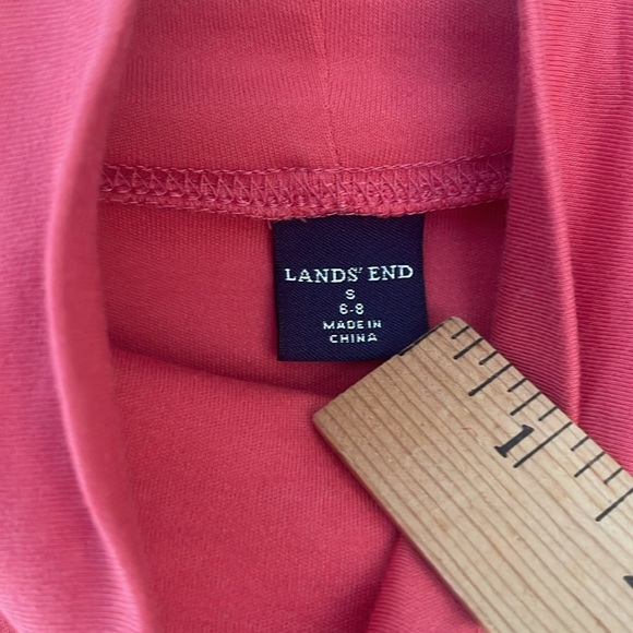 Lands’ End women’s 6-8 coral 💯% cotton like new turtleneck - Picture 2 of 5